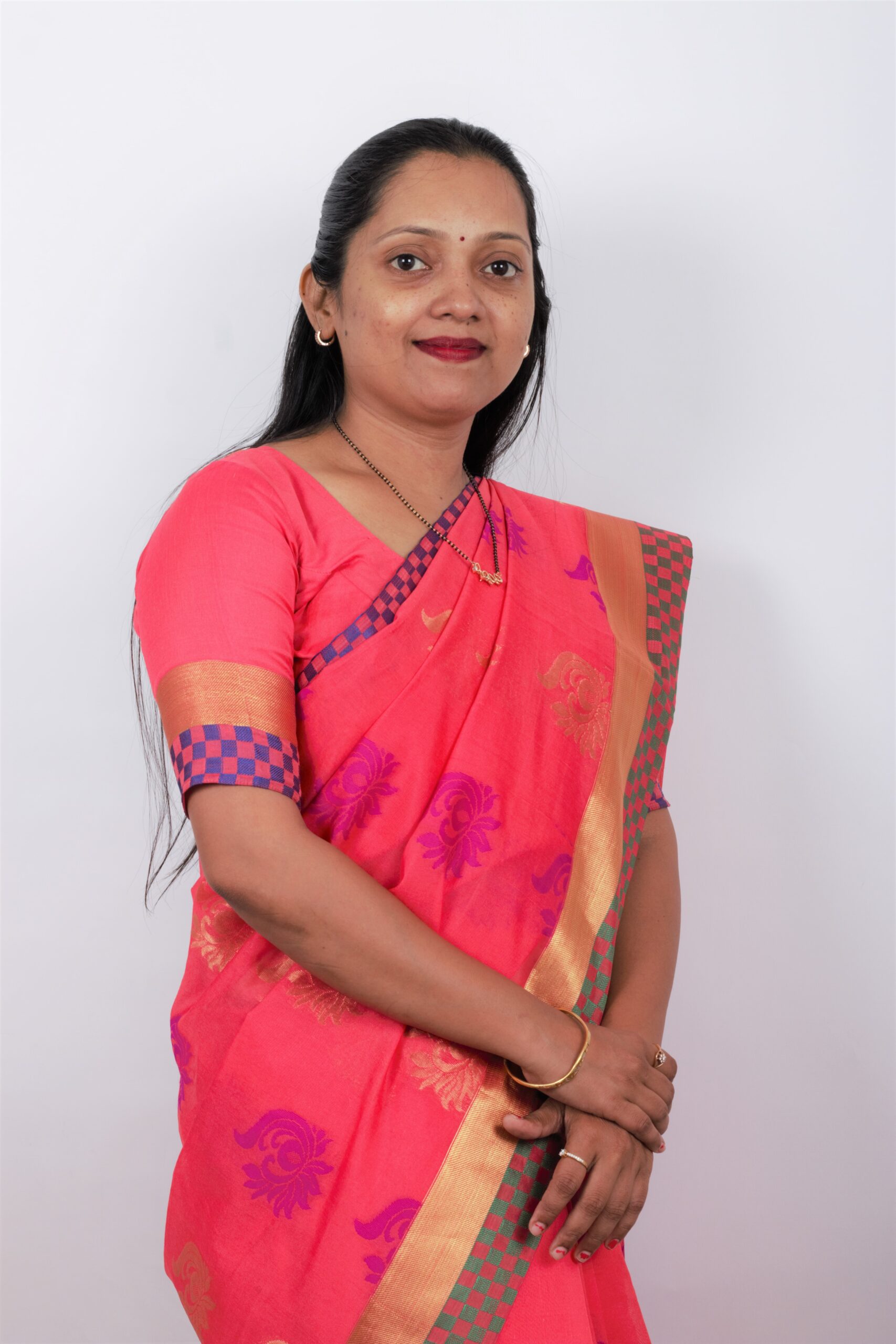 DR JAYASHREE DIVATE